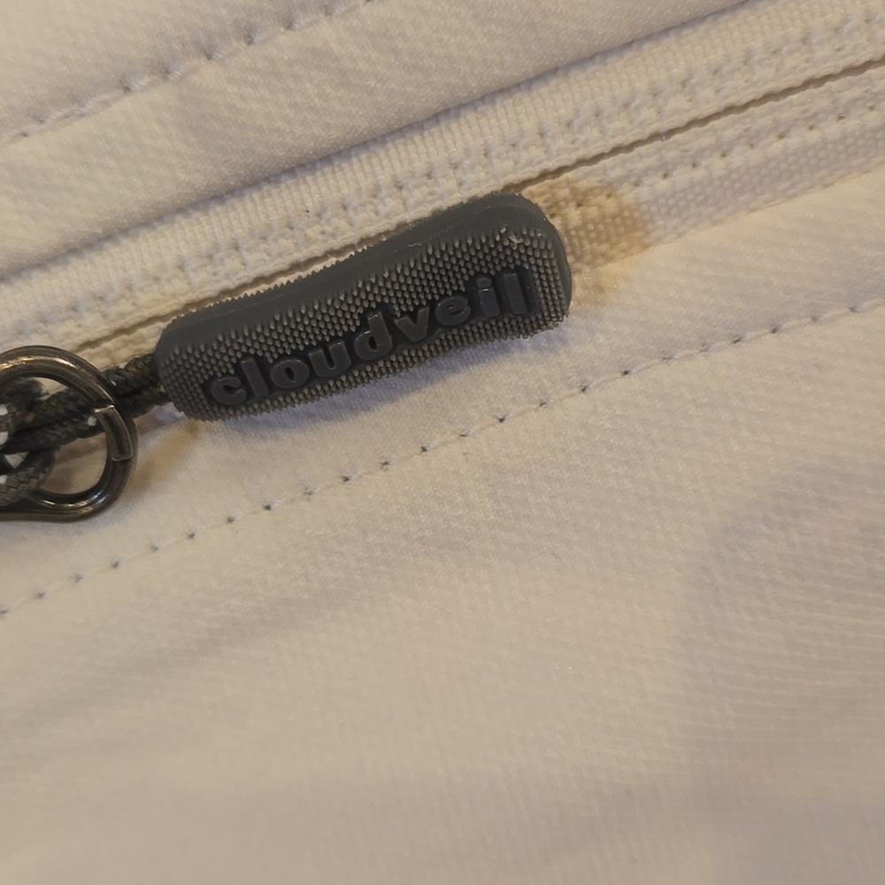 Cloudveil Jackson Hole, Wyoming Creamy White Windbreaker - Picture 3 of 15